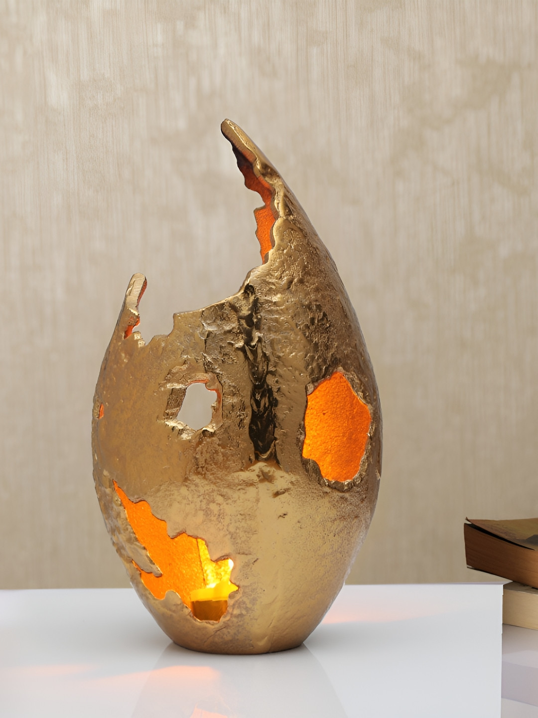 Decor de Maison Gold Toned Textured Shell Shaped Aluminium Candle Holder