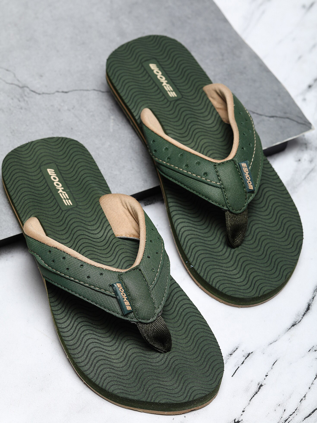 ABROS Men Textured Thong Flip-Flops