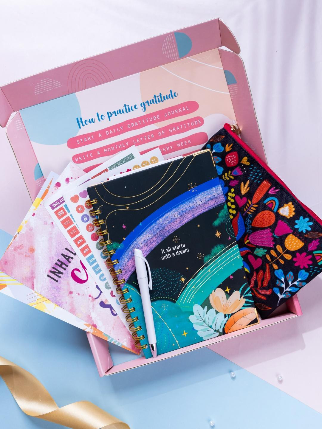 Doodle Printed Undated Planner Gift Set