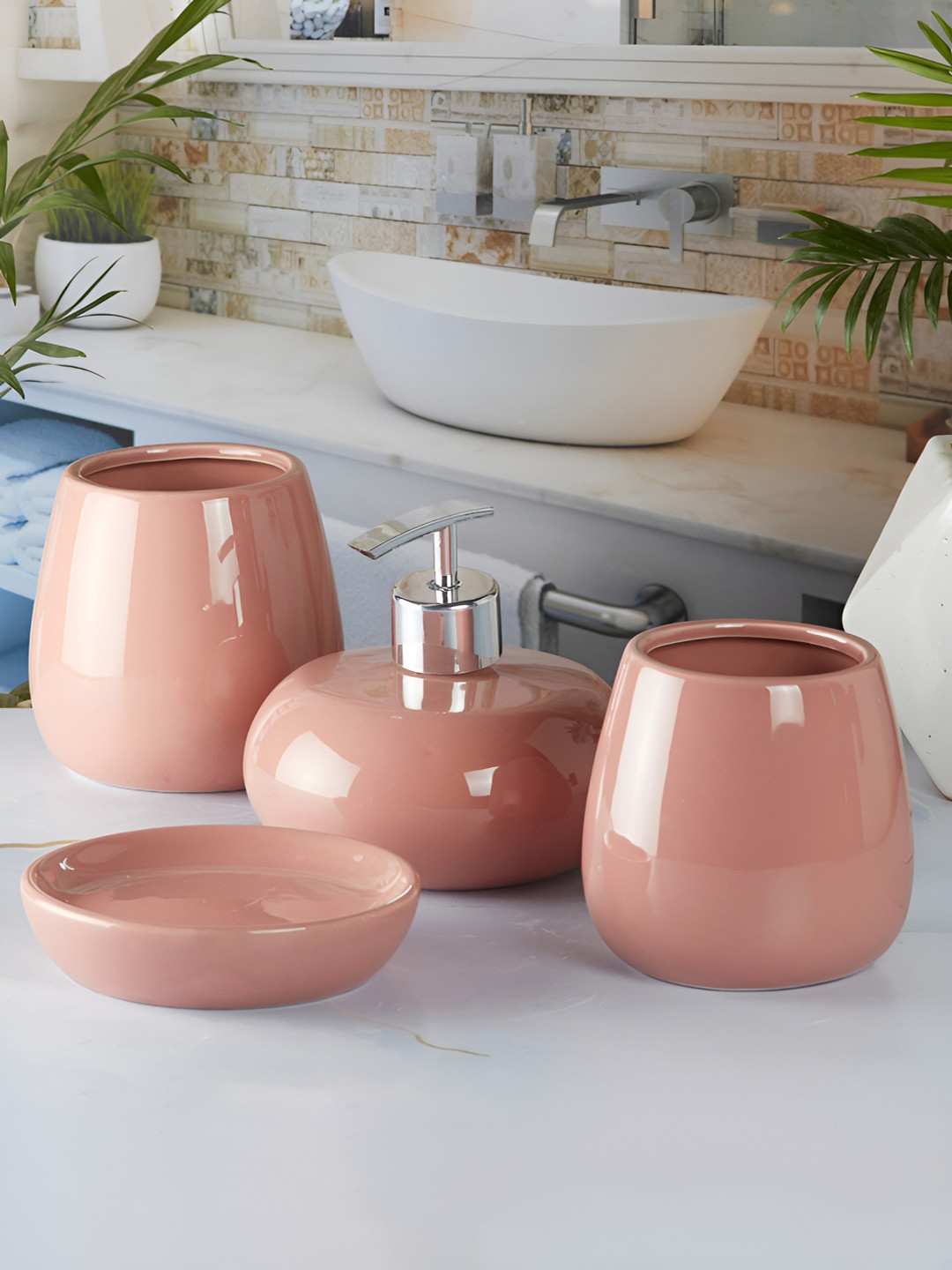 Kookee Pink 4 Pieces Abstract Ceramic Glossy Bath Accessories Set