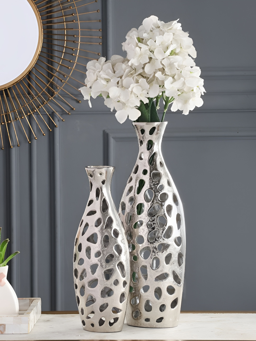Decor de Maison Sophia Silver-Toned 2 Pieces Floral Vases