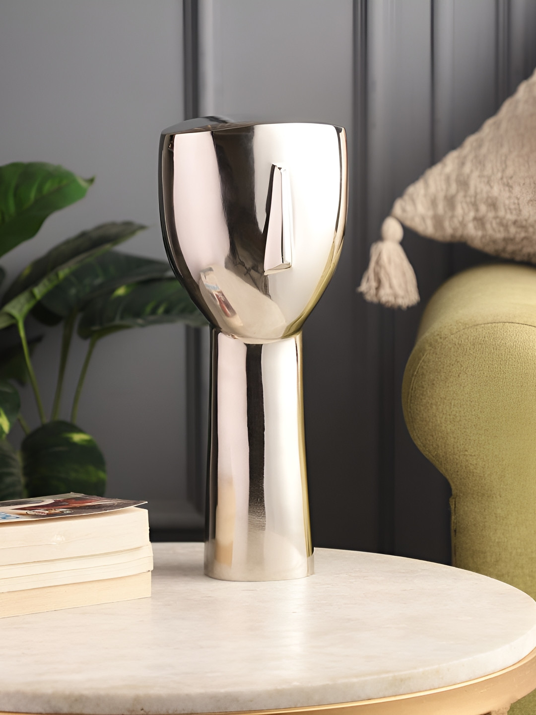 Decor de Maison Silver-Toned Abstract Face Decorative Showpiece