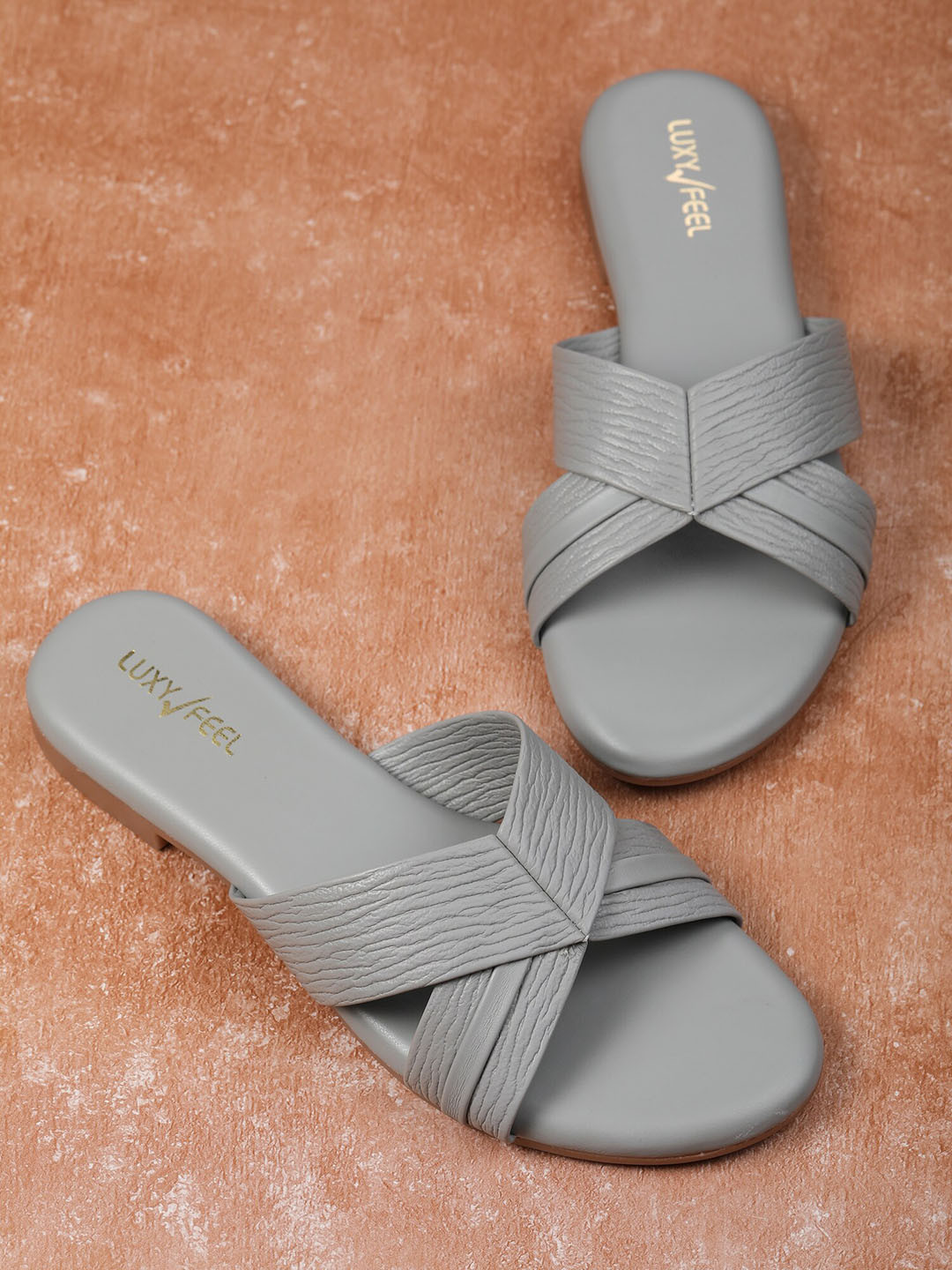 Luxyfeel Textured Open Toe Flats