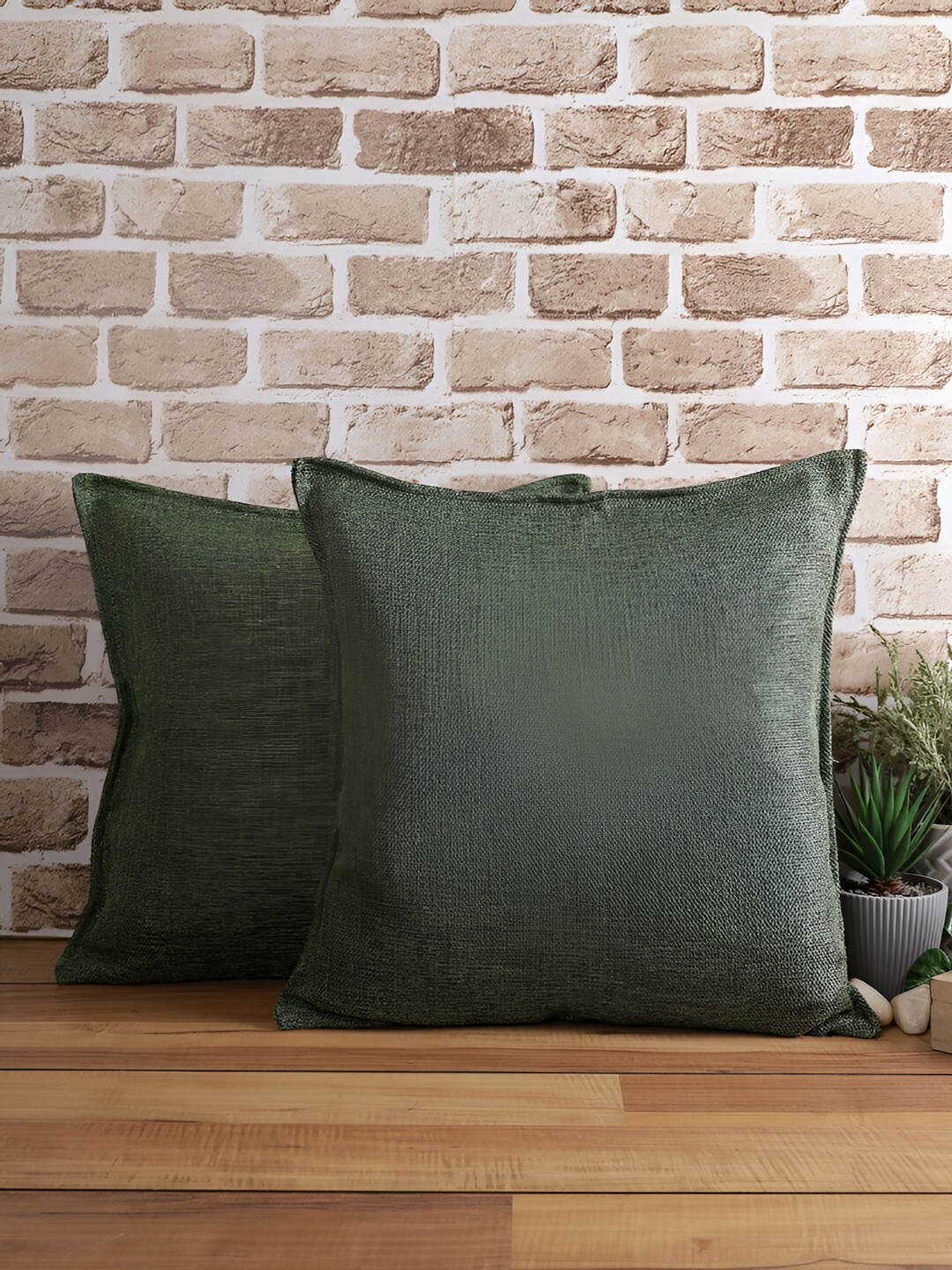 THE CONVERSION Solid Green Jute Breathable 2 Piece Textured Square Cushion Covers -18x18In