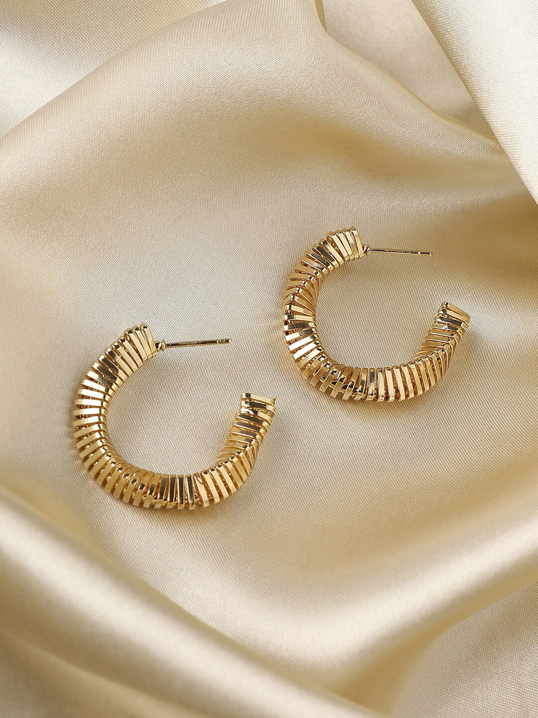 SOHI Gold-Plated Contemporary Ripple Swirl Half Hoop Earrings
