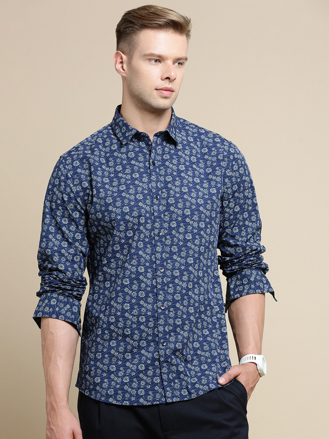 INVICTUS Sport Slim Fit Floral Printed Cotton Casual Shirt