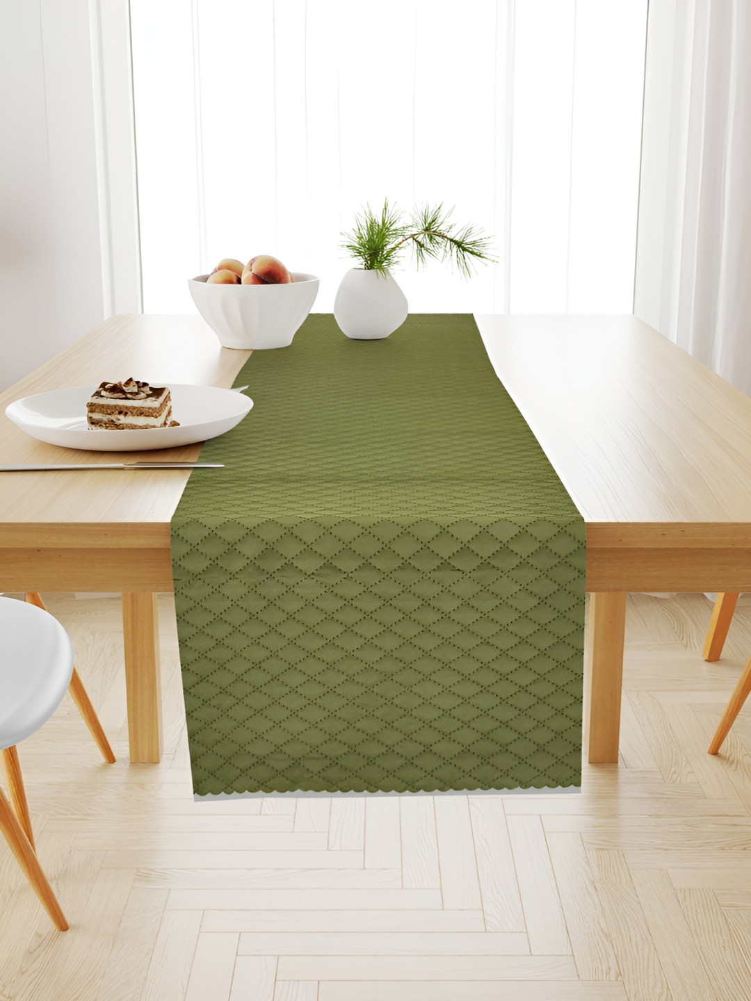 HOMADORN Green Quilted Table Runner