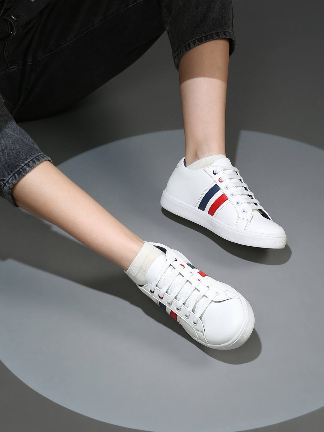 Inc 5 Women Striped Comfort Insole Sneakers