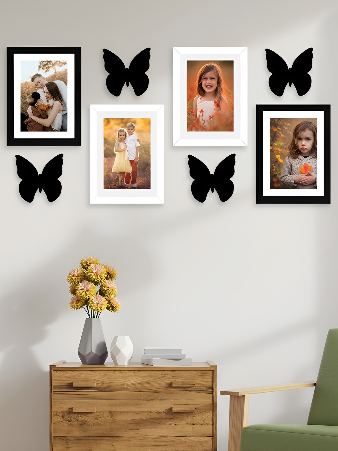 Stuthi Arts Black 2 to 4 Pieces Wood Wall Photo Frames
