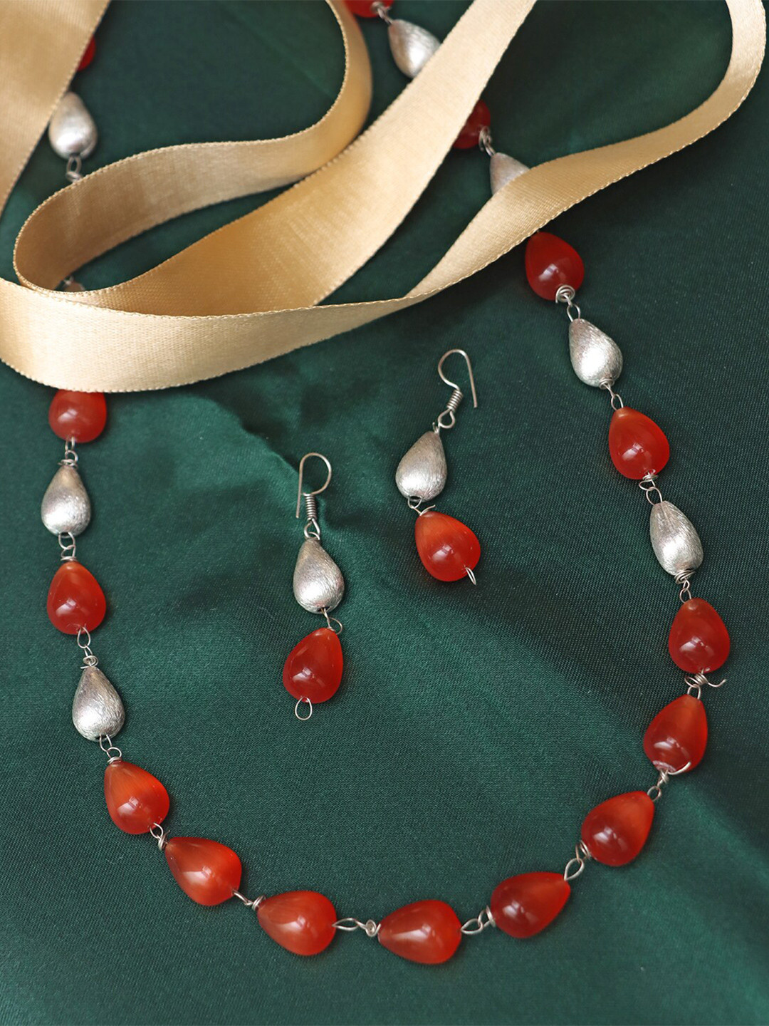 Ozanoo Monalisa Silver-Plated Beaded Long Mala Jewellery Set