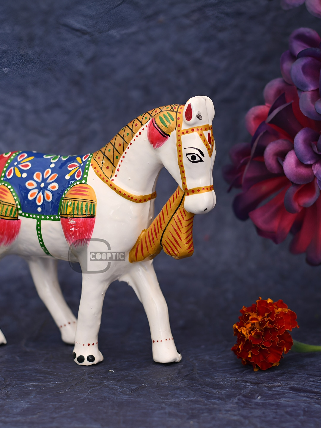 COOPTIC Horse with Couple White Polyresin Glossy Living Room Medium Showpiece - 5.5 Inches