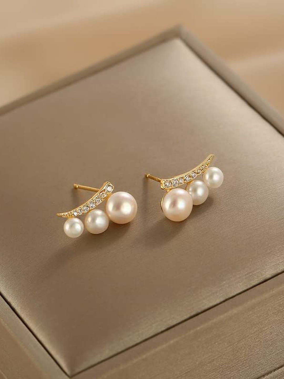 FIMBUL Gold Plated Bow Detail Pearl Studded Stud Earrings