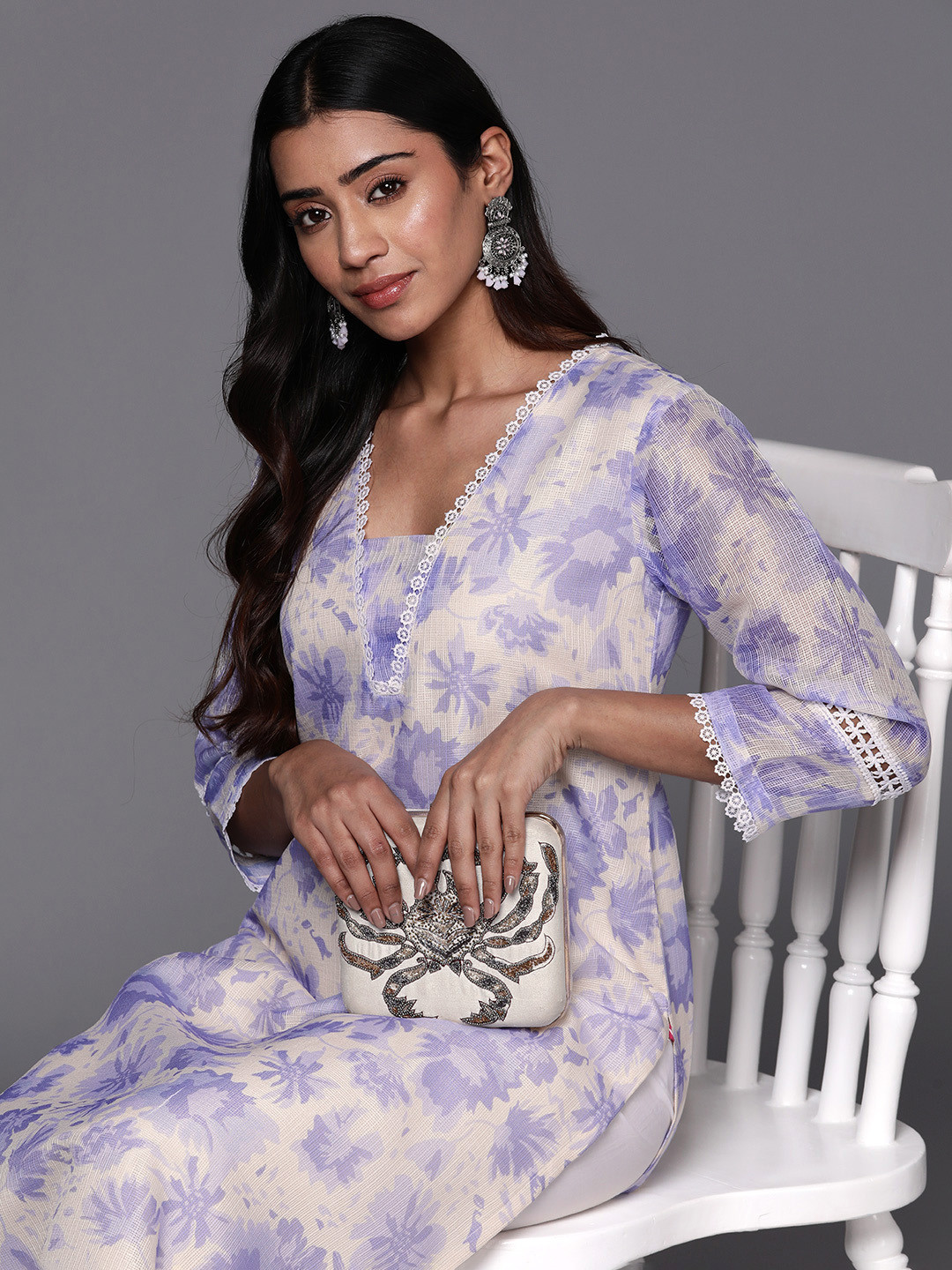 Varanga Women Lilac Floral Printed Plunge Neck Lace Detailed Kurta