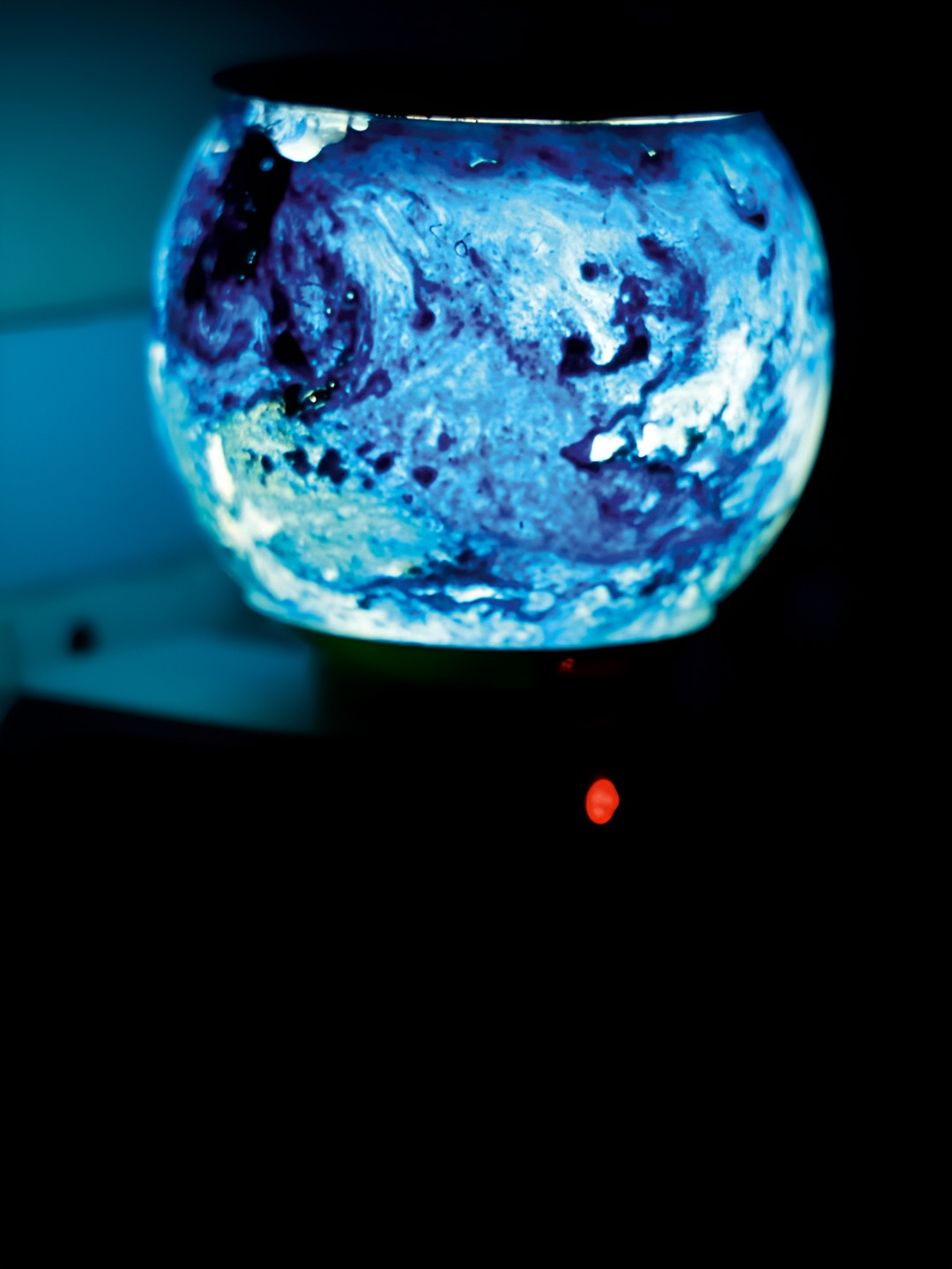 Gojeeva Blue & White Camphor Diffuser Glass With Switch