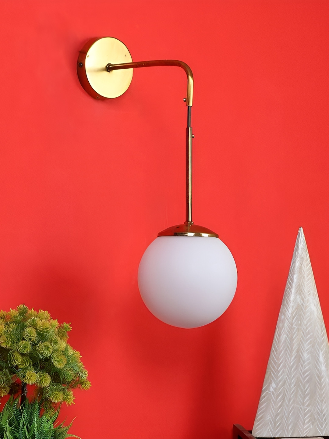 ELIANTE Gold Toned Iron Contemporary Square Shaped Wall Lamp