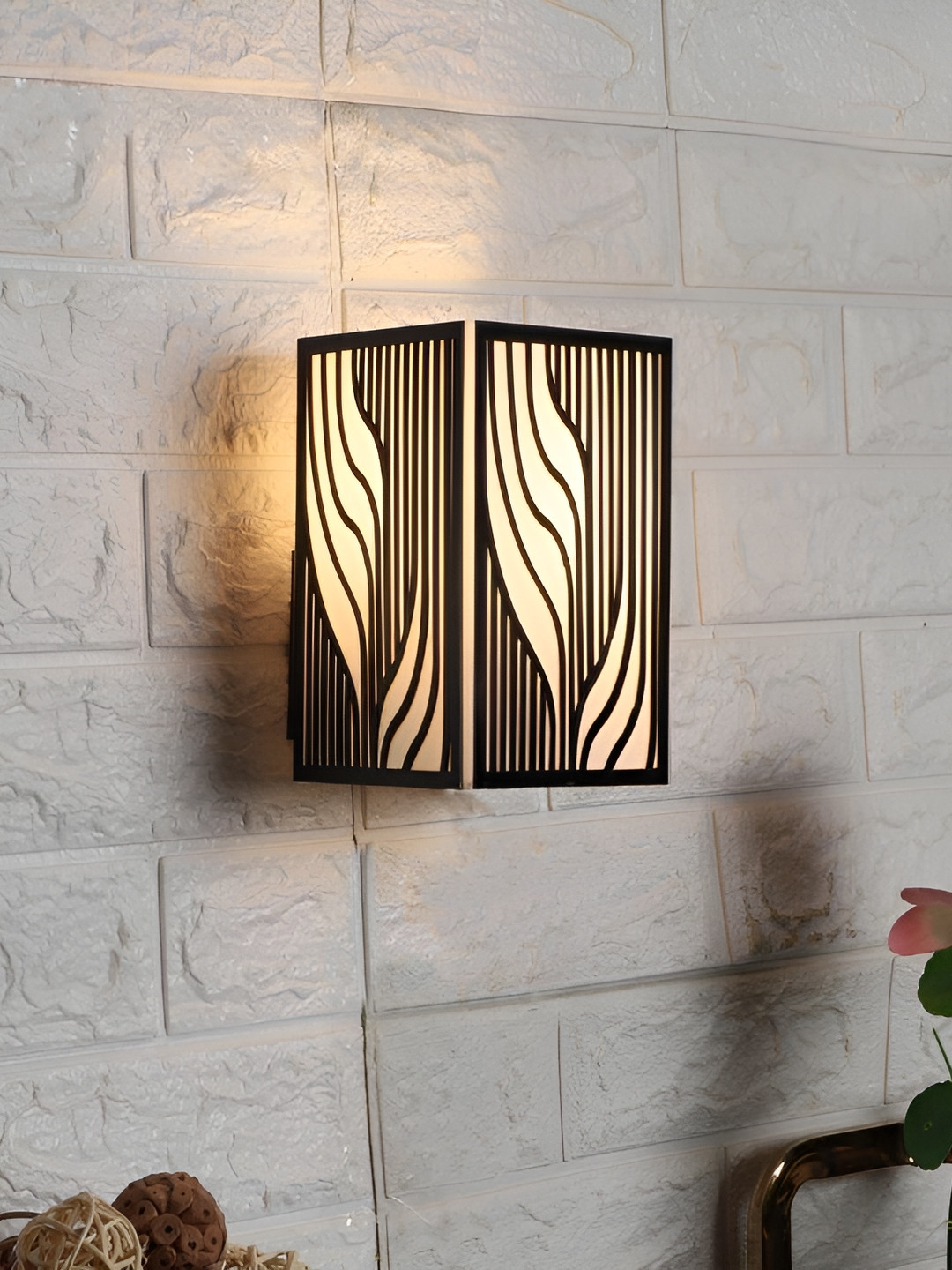 ELIANTE Black Iron Contemporary Rectangle Wall Lamp