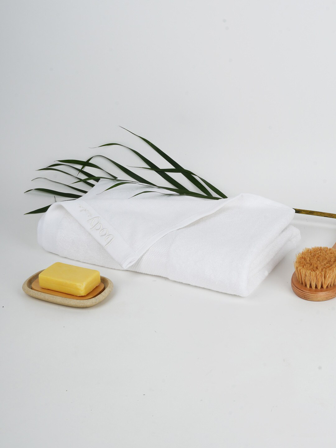 Doctor Towels White Solid 550GSM Set of 1 Anti-Bacterial Bamboo Bath Towel