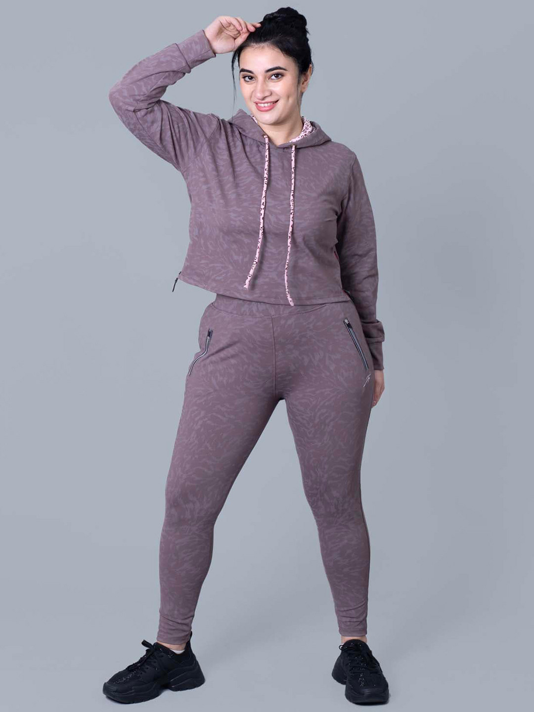 Keepfit Printed Hooded Sweatshirt With Leggings