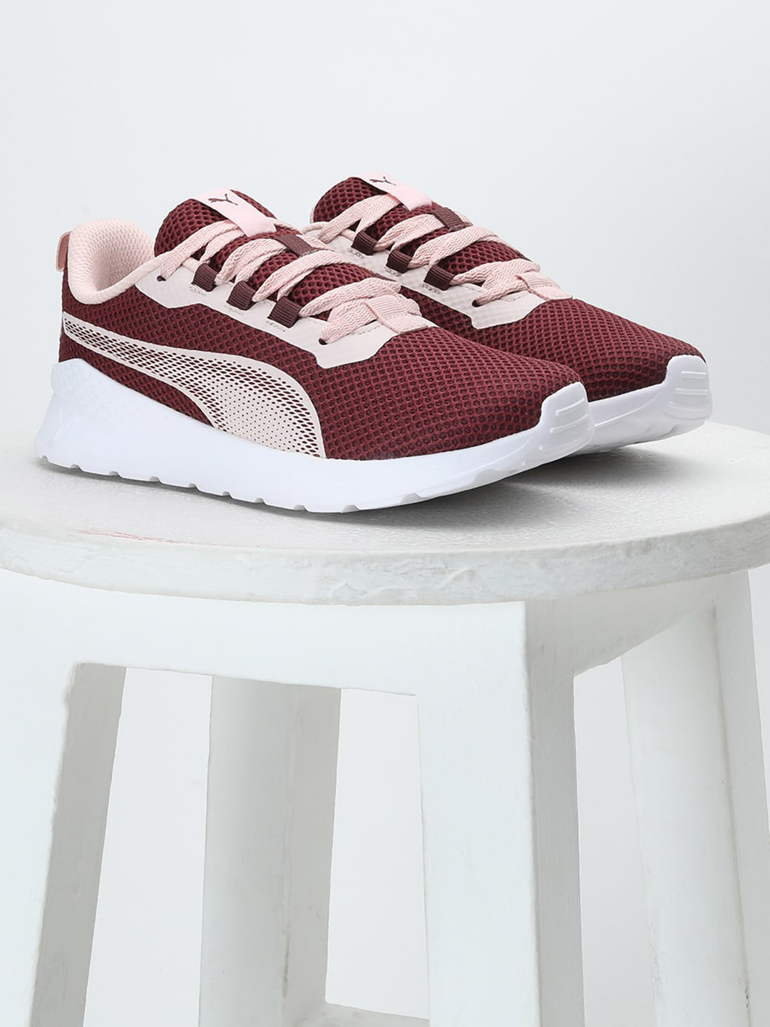 Puma Women Faster Textured Lace Up Sneakers