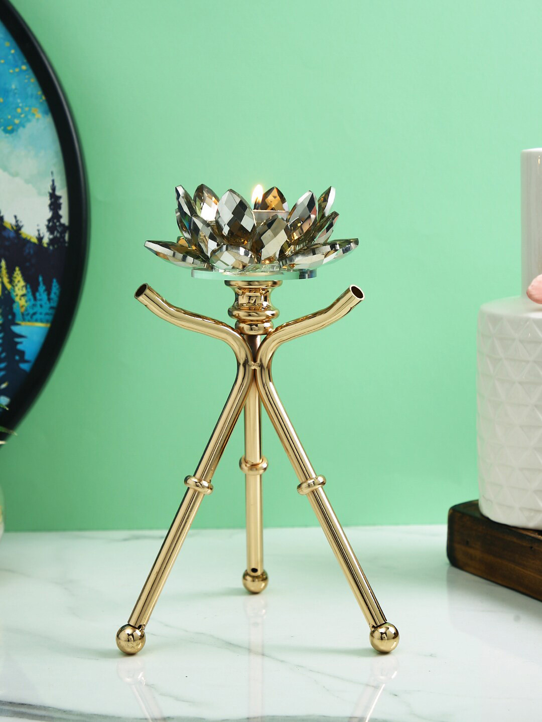 TAYHAA Majestic Sunburst Gold Toned Solid Metal Pilar Candle Holder