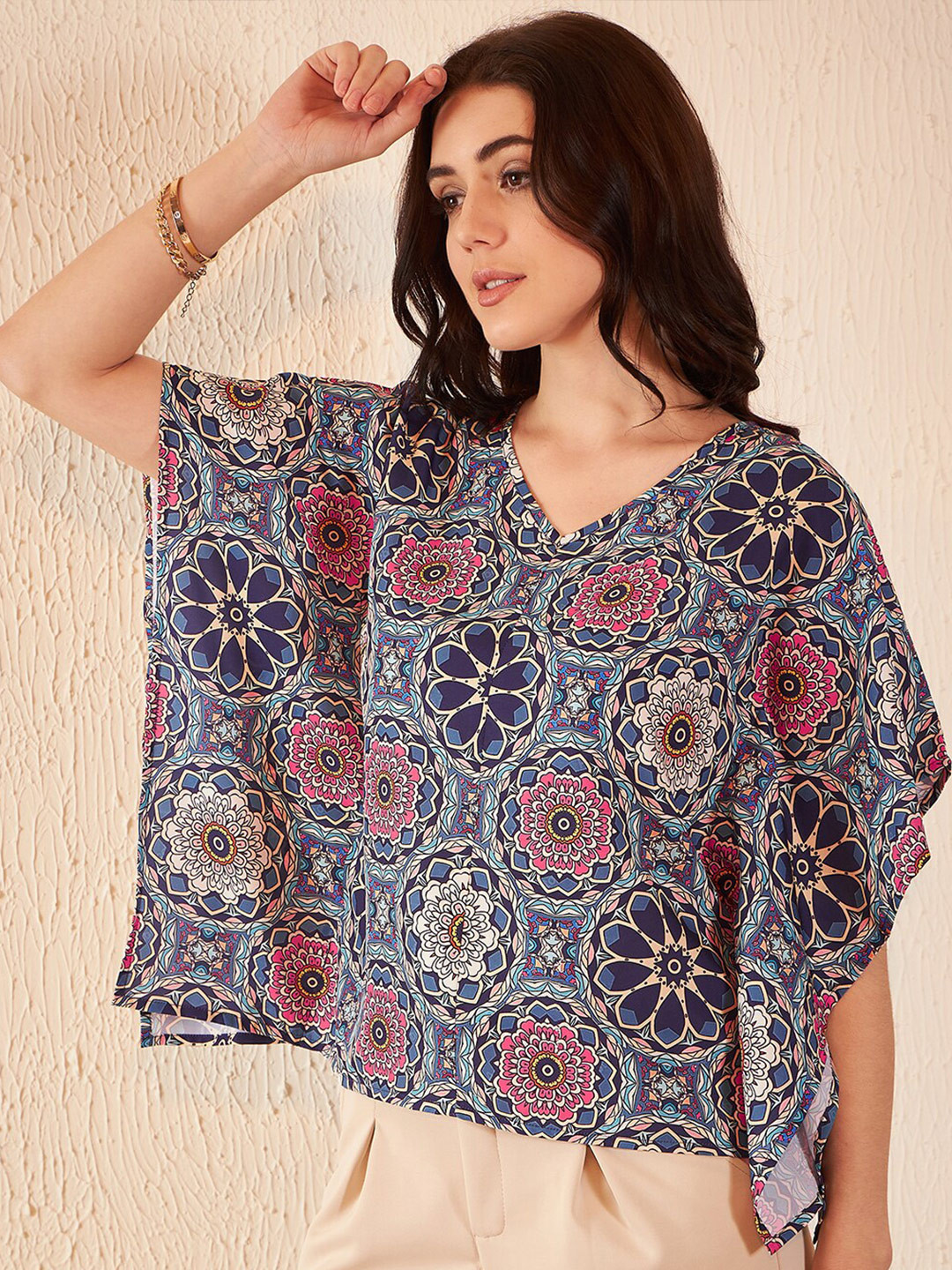DENNISON Ethnic Motif Printed Batwing Sleeve Ethnic Crepe Kaftan Top