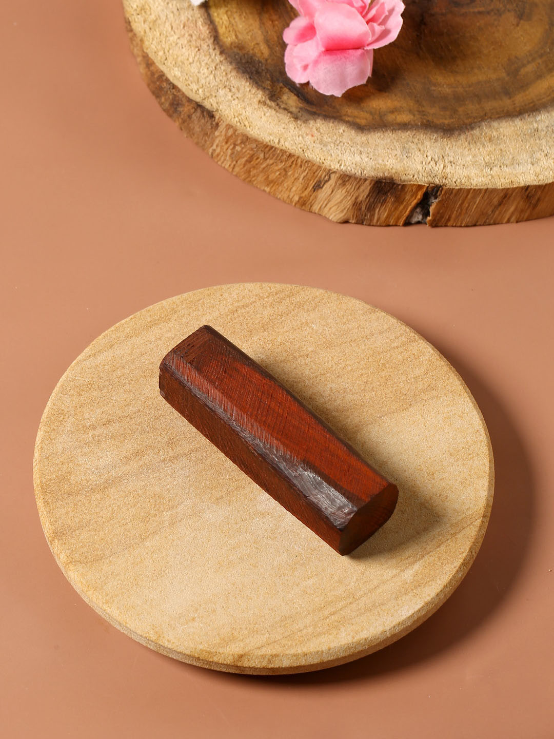 RDK Chandan Pata Original Sandalwood Stick with Rubbing Stone - Red