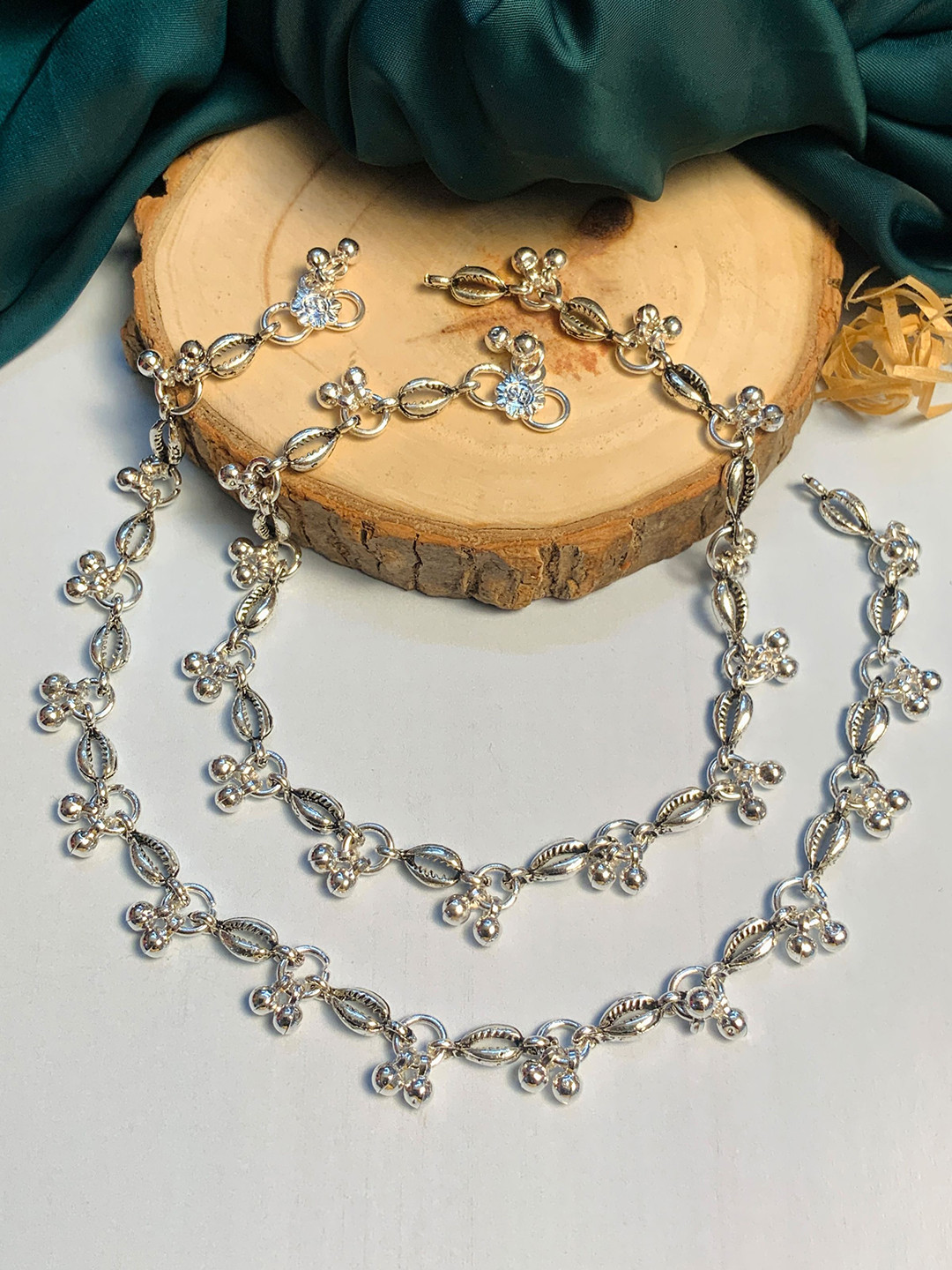 ABDESIGNS Set of 2 Silver Plated Bedded Anklet