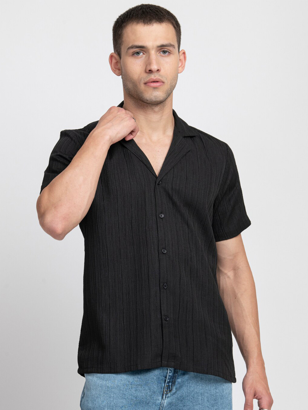 KISSOSS Classic Relax Fit Textured Cuban Collar Casual Shirt