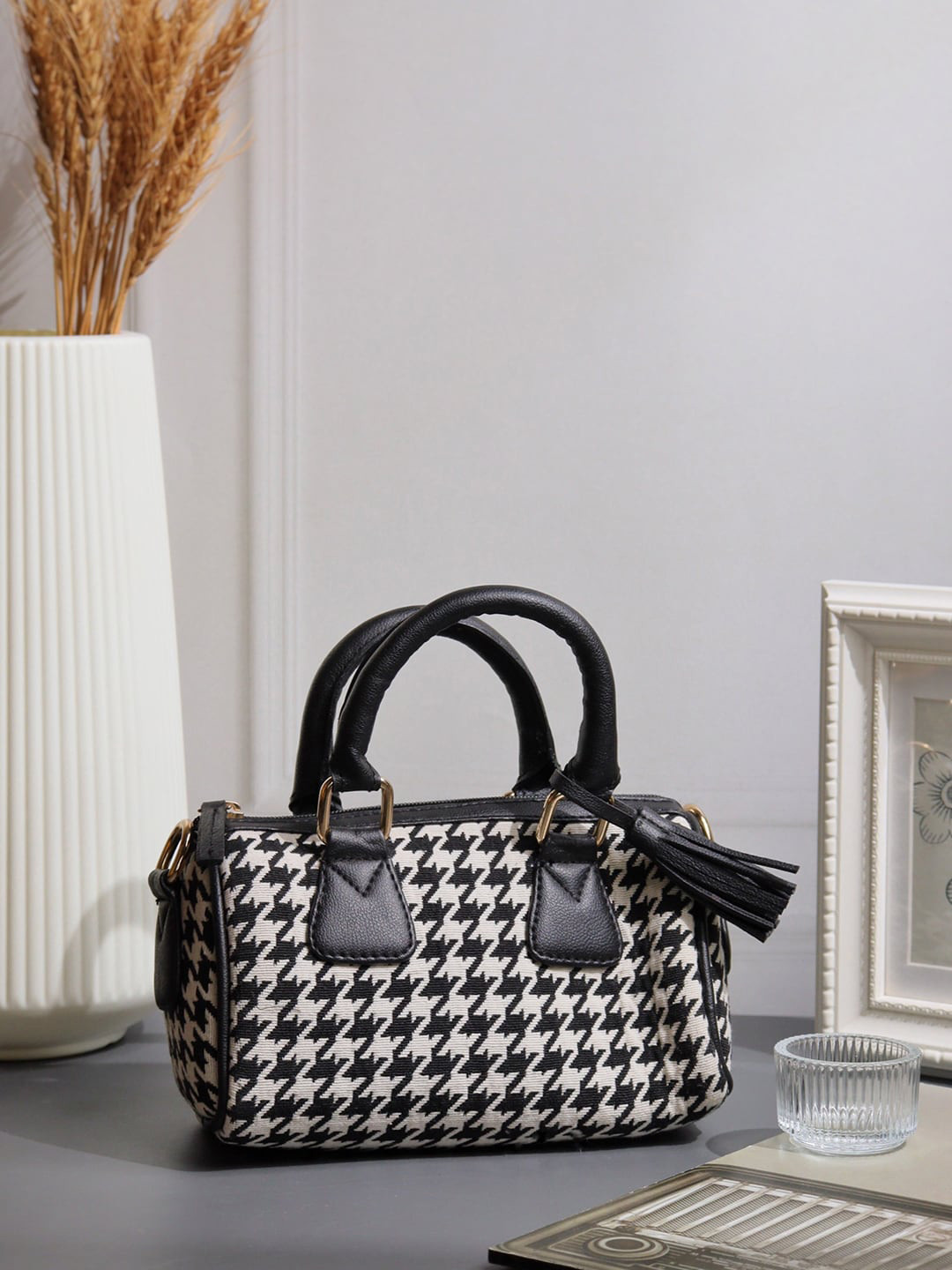 NR By Nidhi Rathi Black Geometric Printed Handheld Bag