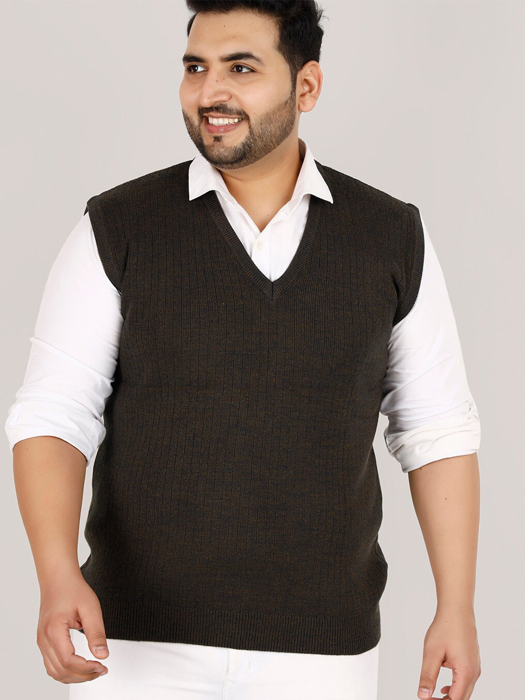 Sztori Plus Size Striped V-Neck Acrylic Sweater Vest