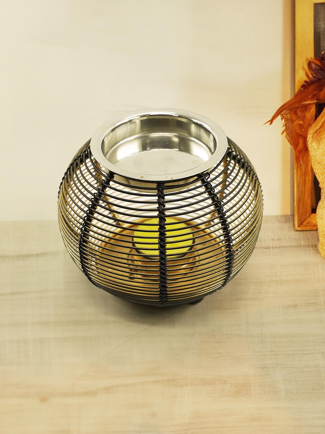 PujaNPujari Black & Gold-Toned Aroma Oil Burner & Candle Stand