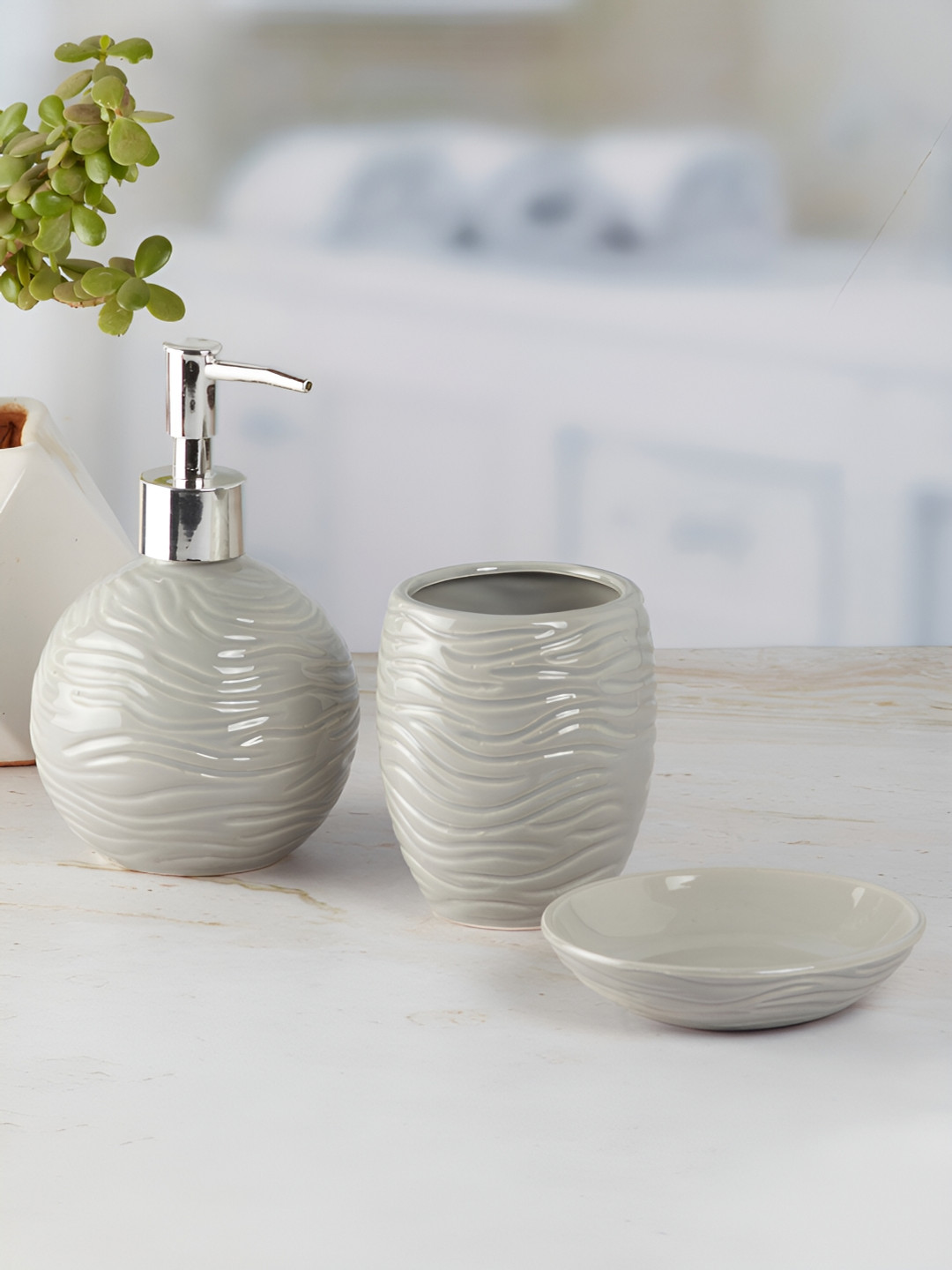 Kookee Grey 3 piece Abstract Ceramic Bath Accessories Set