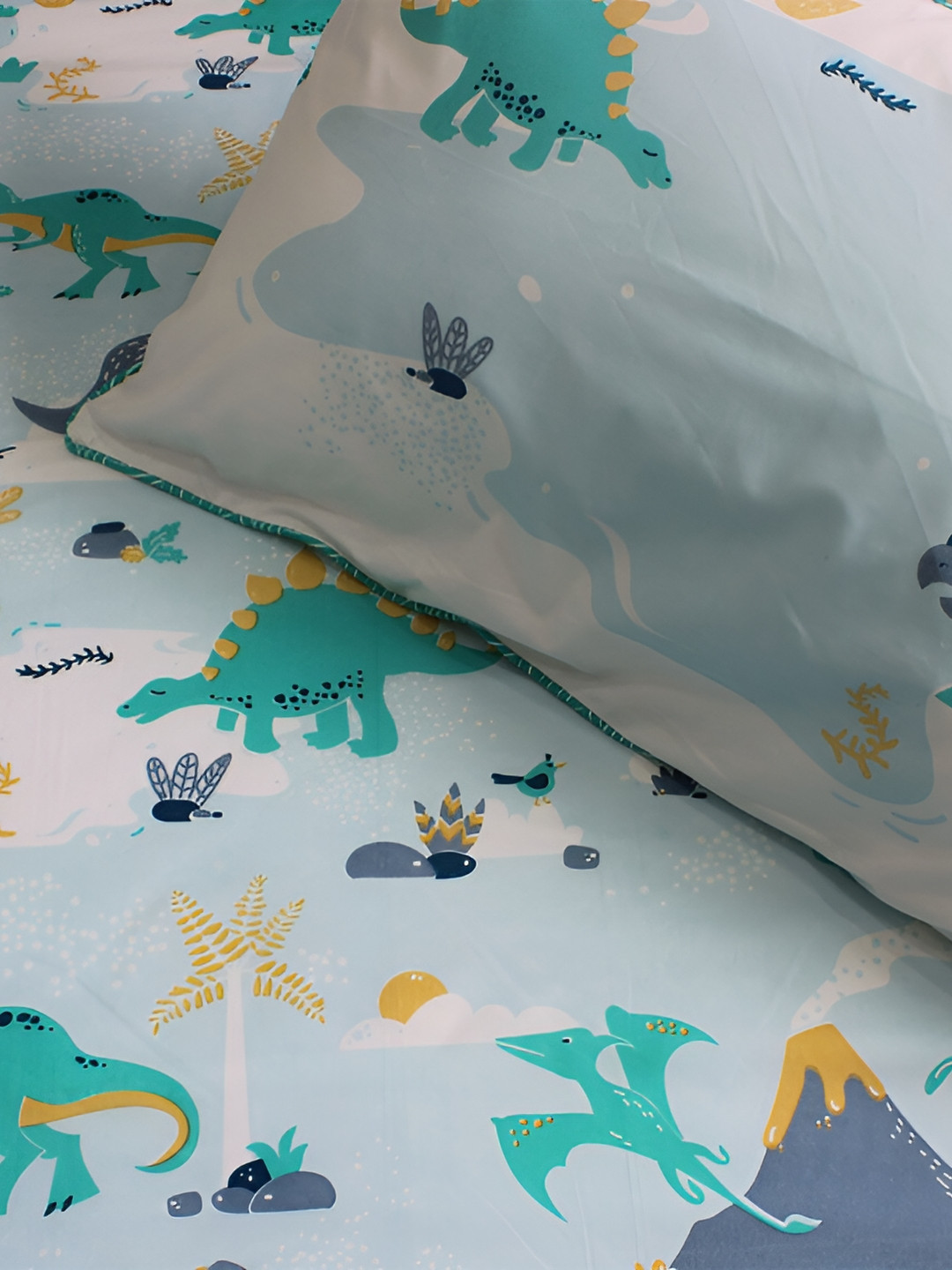 Silverlinen Green Conversational Cotton 250 TC Single Fine Bedsheet with a Pillow Cover-58 x 88 inches