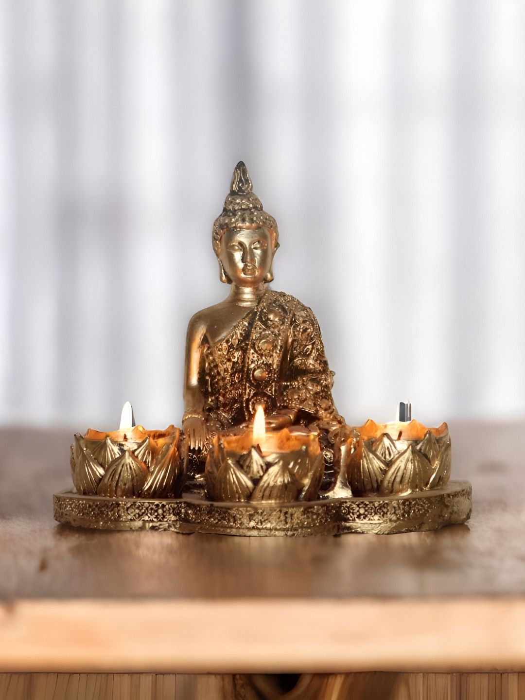 BECKON VENTURE Meditating Buddha Gold Polyresin Glossy Living Room Medium Showpiece - 7.9 Inches