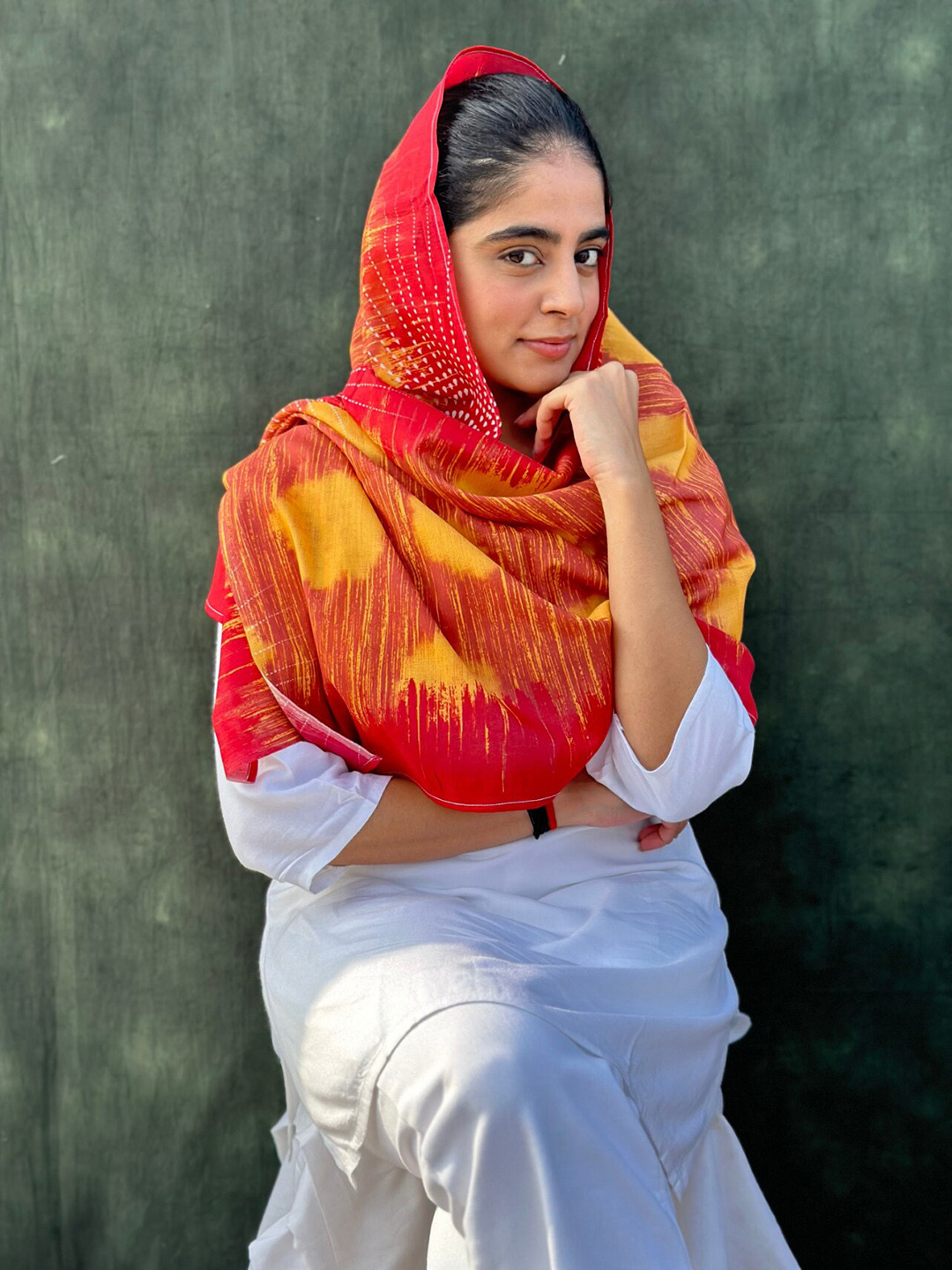 BUTA BUTI Abstract Art Printed Cotton Stole