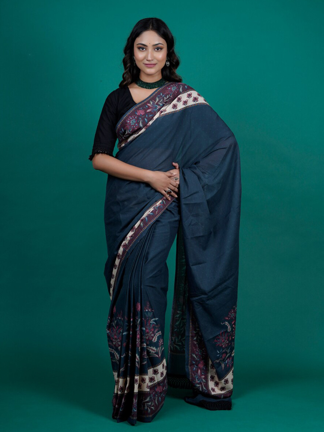 BUTA BUTI Navy Blue & Burgundy Printed Pure Cotton Tasseled Saree