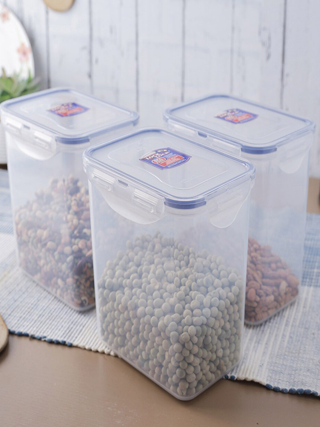 Lock & Lock Classics Blue Plastic Leak Resistant 3 Piece Clip-On Graduated Container-1.5L