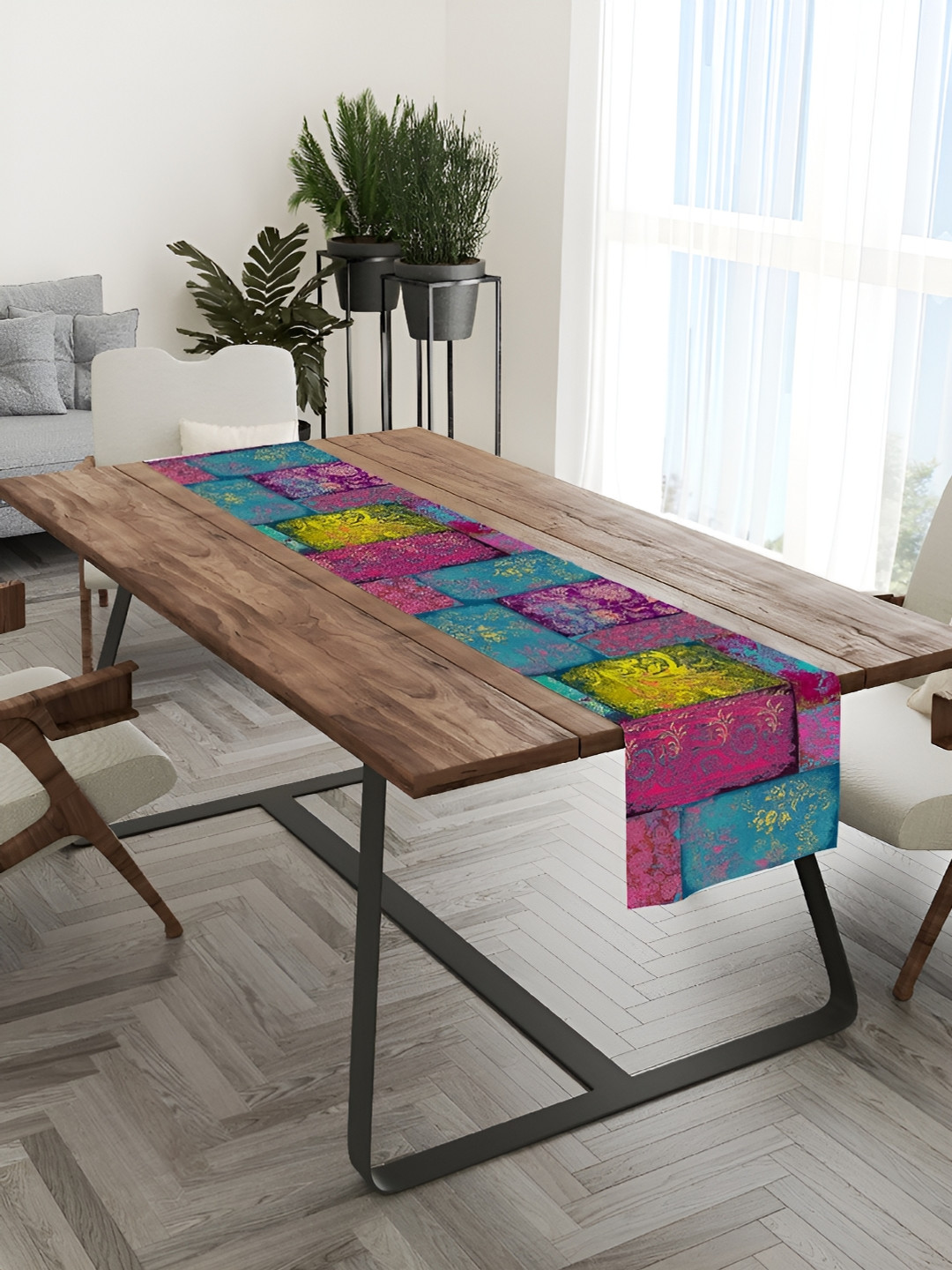 HOMADORN Pink & Teal Printed Table Runner