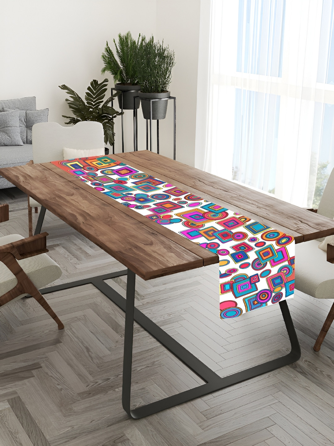 HOMADORN White & Blue Abstract Table Runner