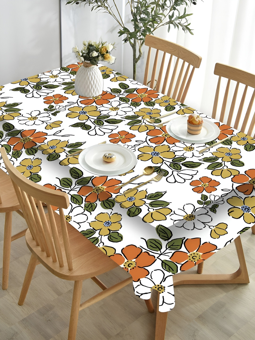 HOMADORN White & Green Floral 4-Seater Table Cover