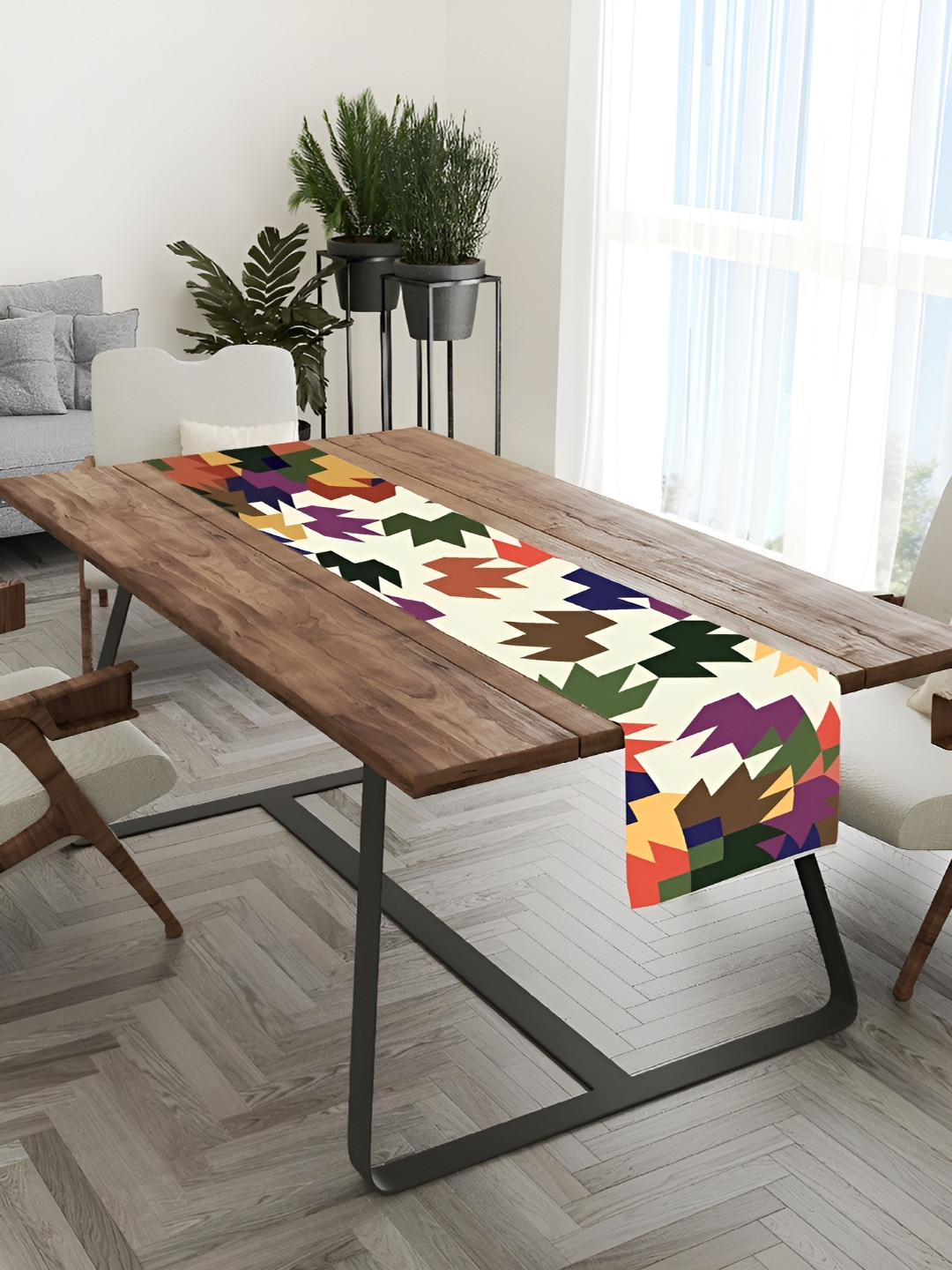 HOMADORN Cream & Green Abstract Table Runner