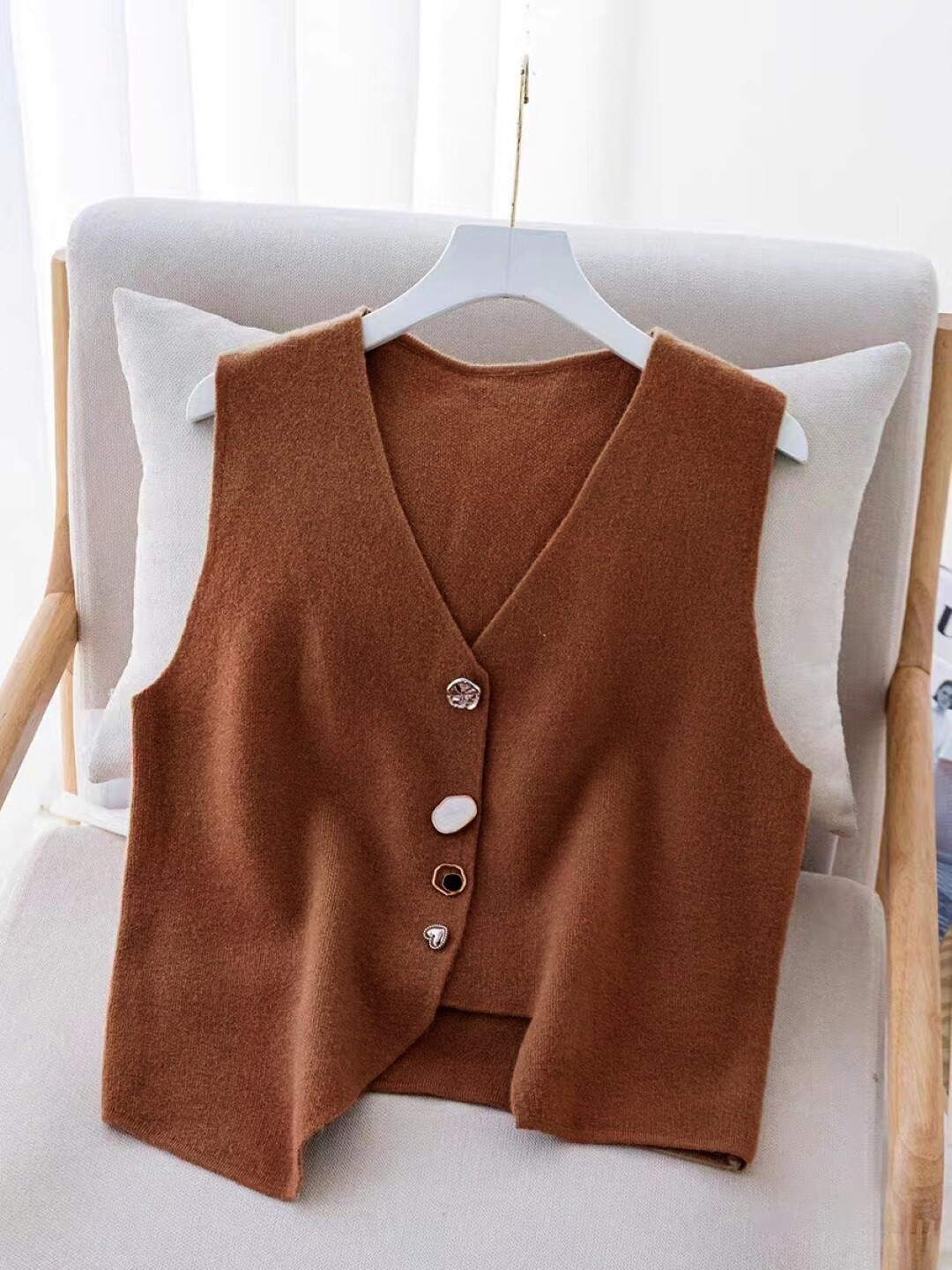 StyleCast Girls Brown V Neck Sleeveless Shirt Style Top