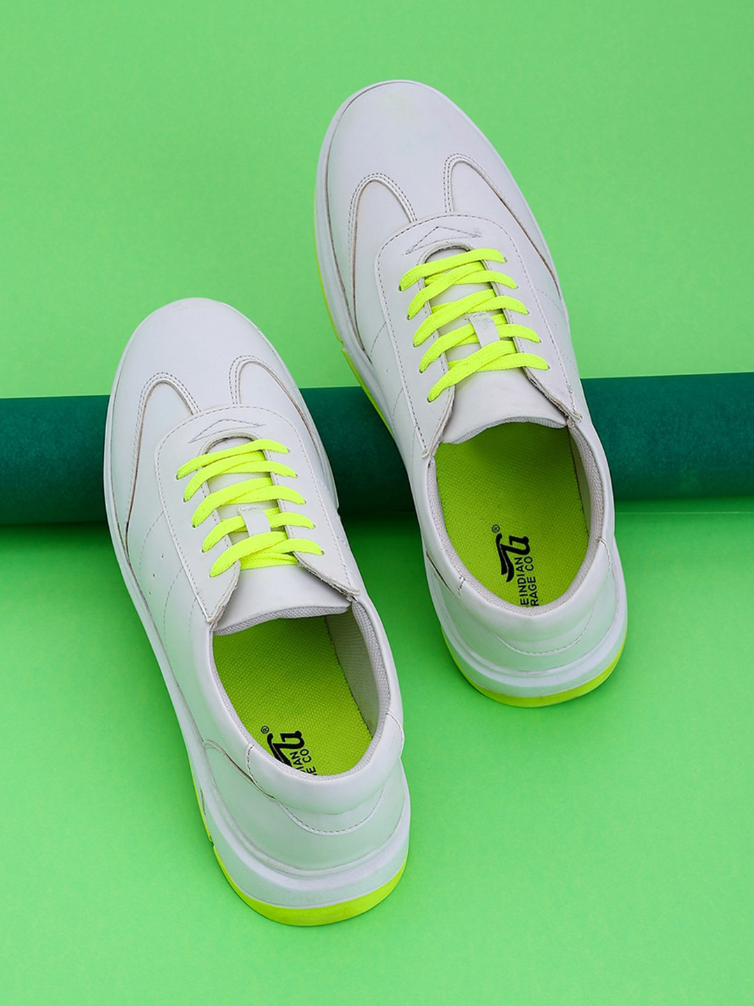 The Indian Garage Co Men Comfort Insole Contrast Lacing Sneakers