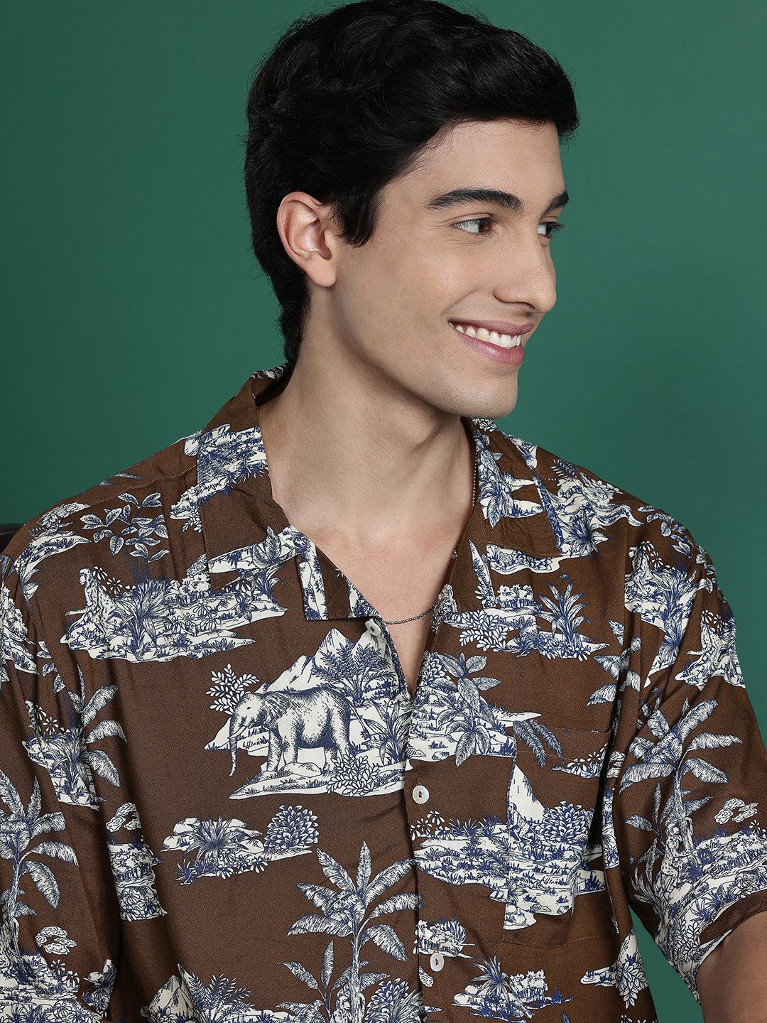 Sangria Indie Prints Relaxed Fit Animal Graphic Shirt