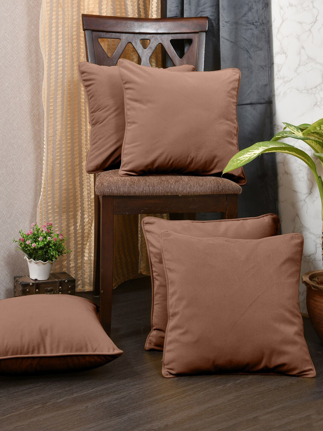 Clasiko Caramel Brown 5 Pieces Velvet Square Cushion Covers