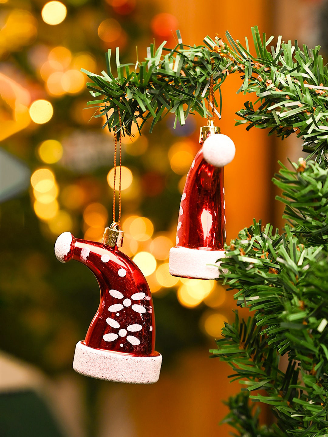 MARKET99 Red & White 4 Pieces Xmas Hat Hanging Tree Ornaments Christmas Decor