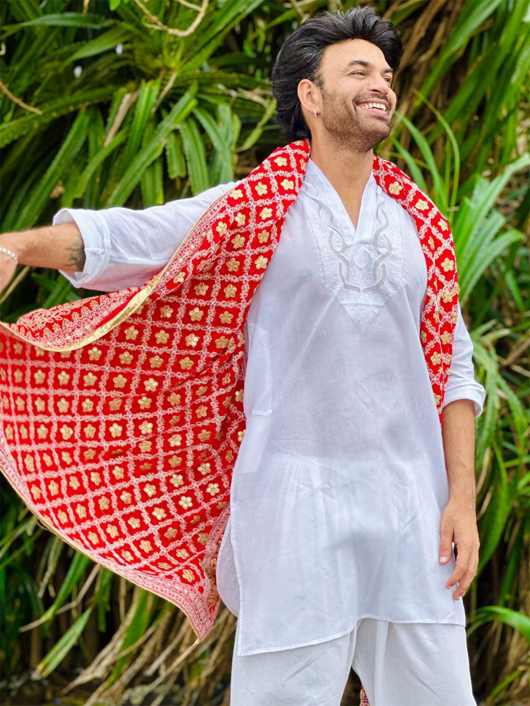 Dupatta Bazaar Men Ethnic Motifs Embroidered Lucknowi Work Gotta Patti Georgette Dupatta