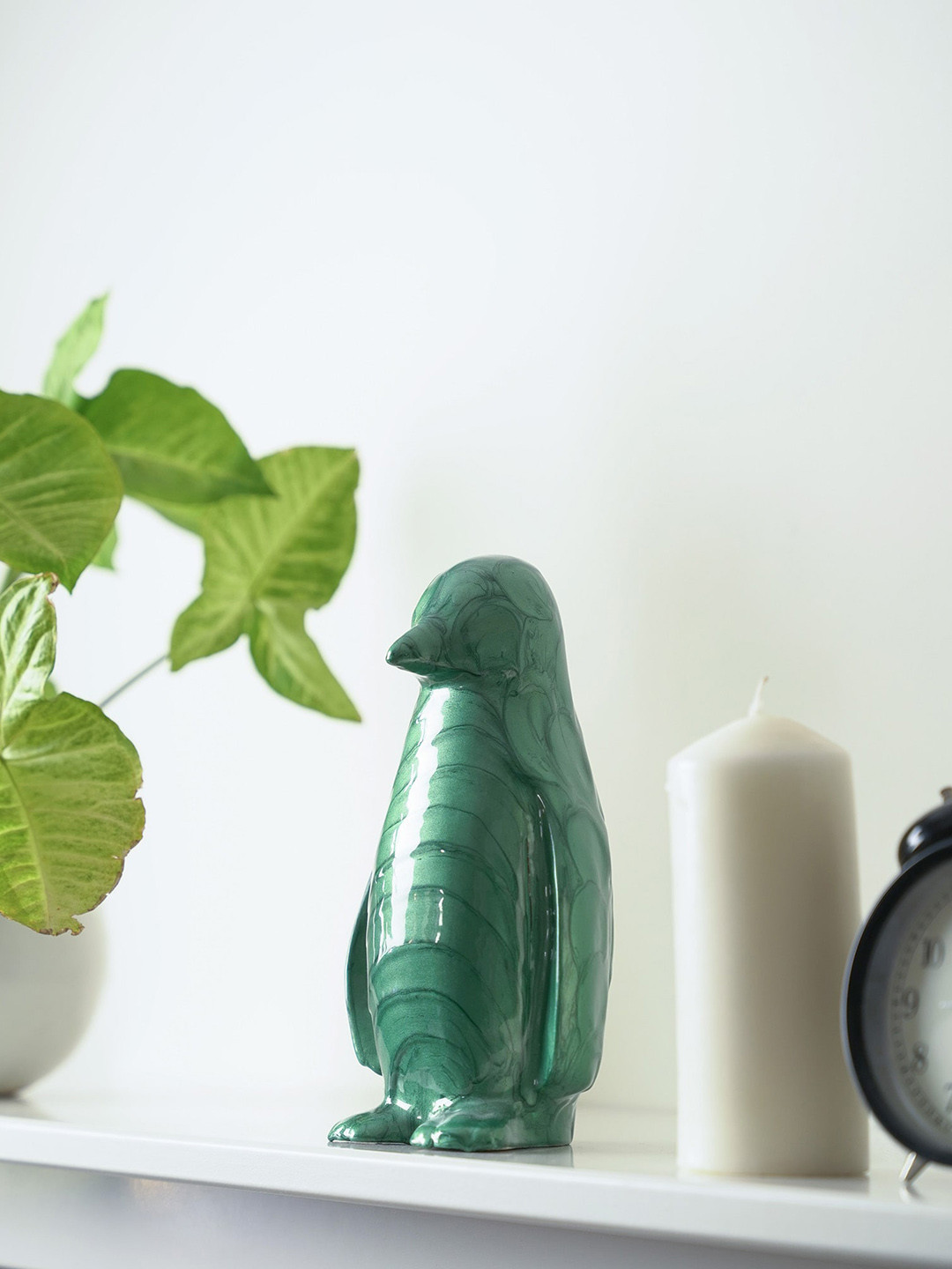Folkstorys Mithila Green Metal Penguin Showpiece