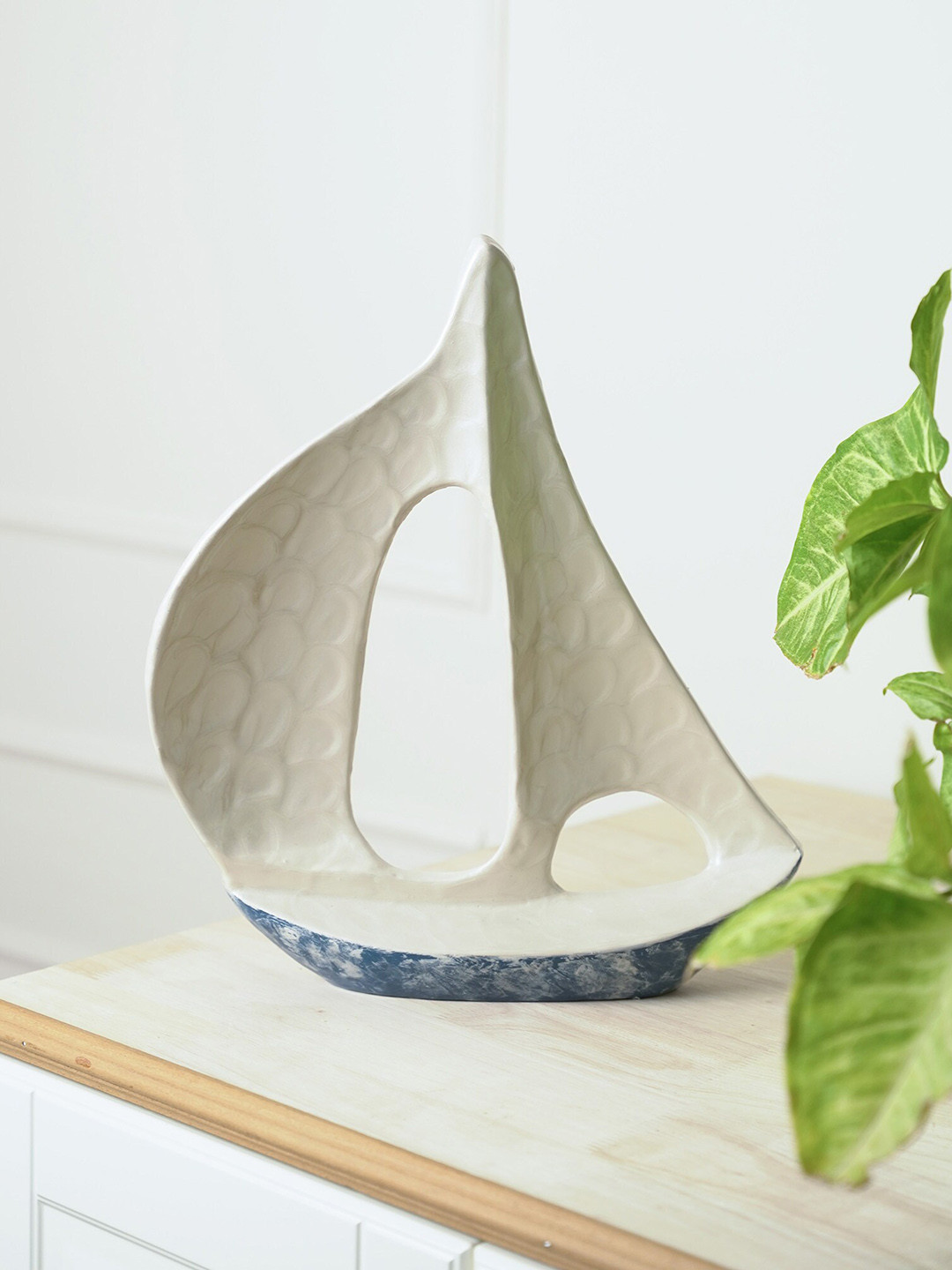 Folkstorys White & Blue Metal Boat Shaped Showpiece