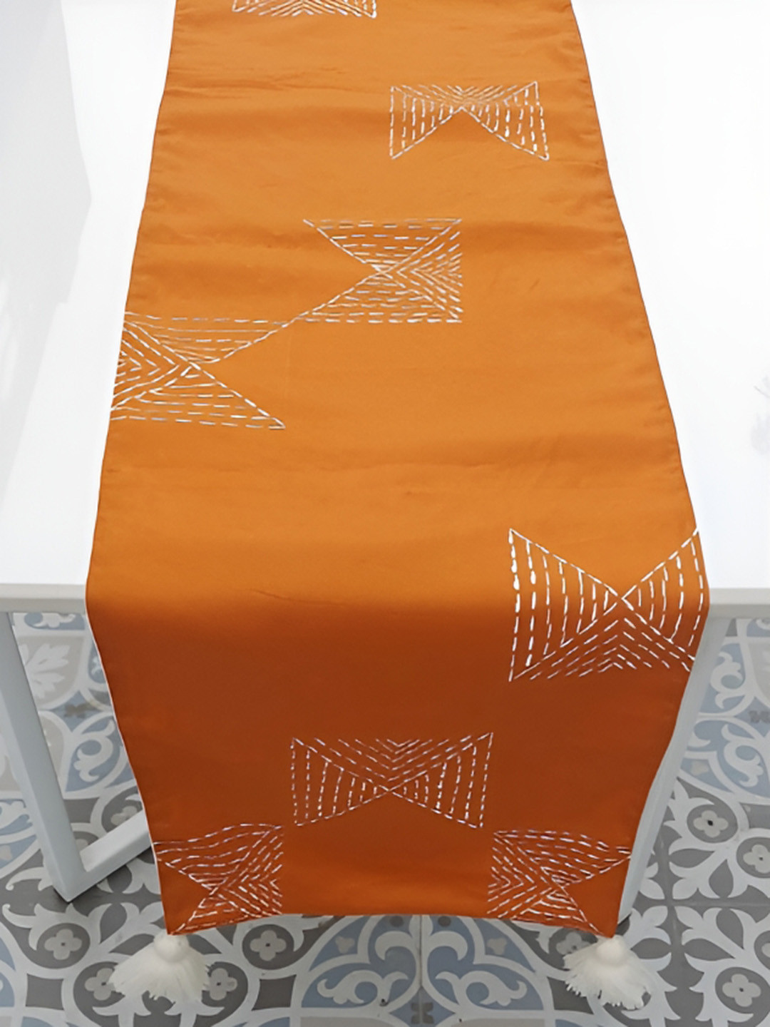 THROWPILLOW Orange Printed Table Runner